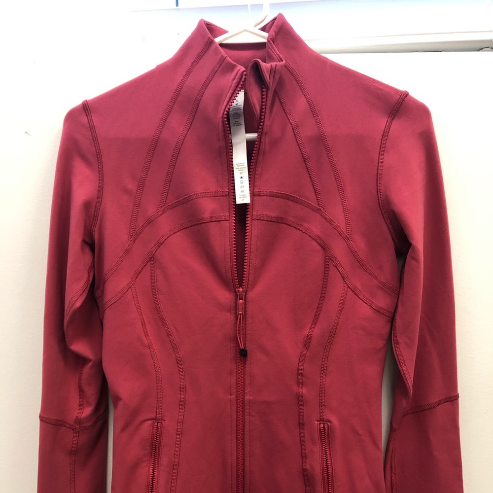 Lululemon jacket - brand new! Never worn.